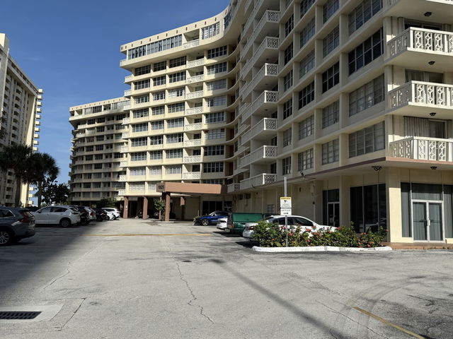 Imperial Towers  photo 2